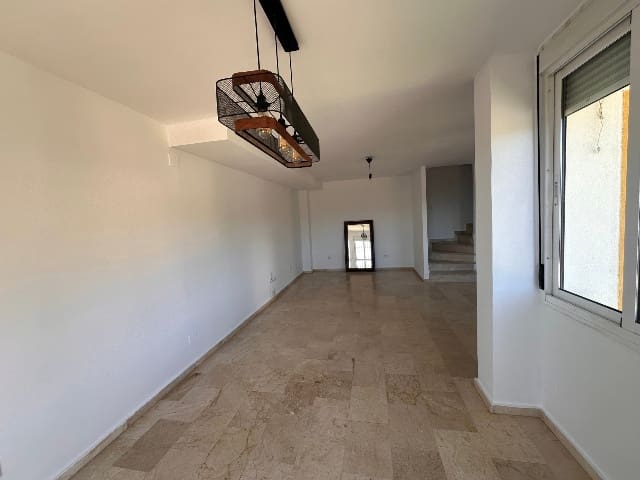 4 makuuhuone Huvila myytävänä paikassa Benalmádena mukana uima-altaan - 510 000 € (Ref: 9643694)