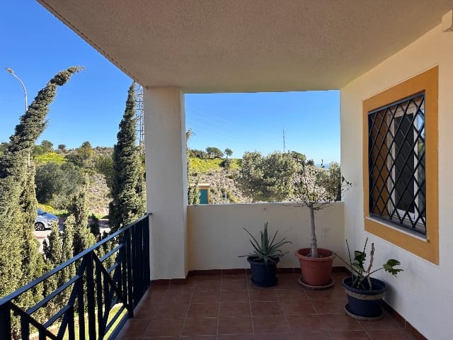 4 makuuhuone Huvila myytävänä paikassa Benalmádena mukana uima-altaan - 510 000 € (Ref: 9643694)