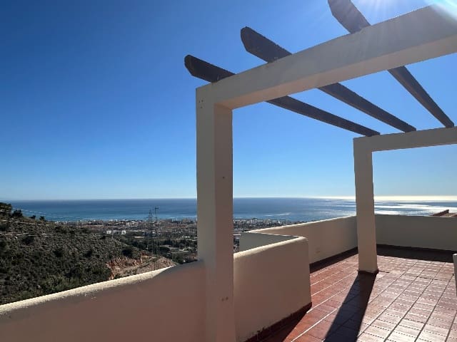4 soveværelse Villa til salg i Benalmadena med swimmingpool - € 510.000 (Ref: 9643694)