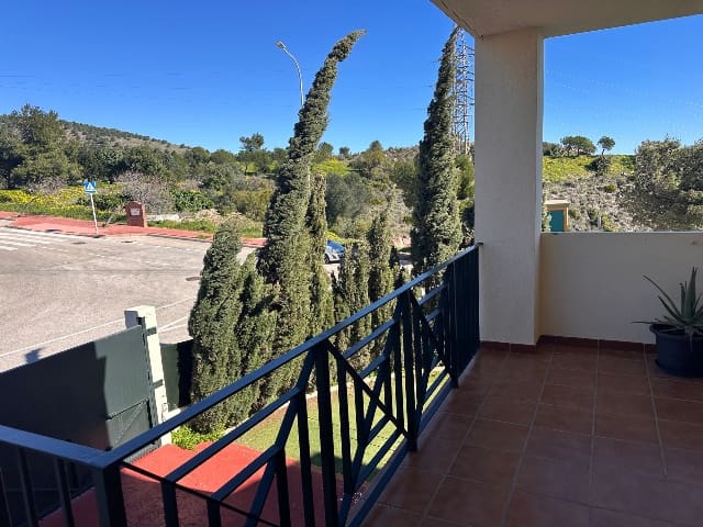 4 soveværelse Villa til salg i Benalmadena med swimmingpool - € 510.000 (Ref: 9643694)