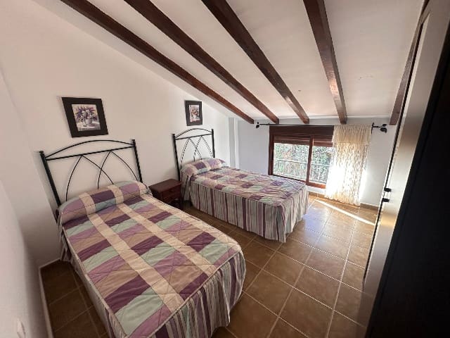 6 bedroom Finca/Country House for sale in Colmenar with pool - € 430,000 (Ref: 9647547)