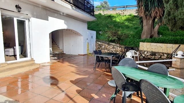 2 bedroom Apartment for sale in Mijas with pool - € 245,000 (Ref: 9655605)