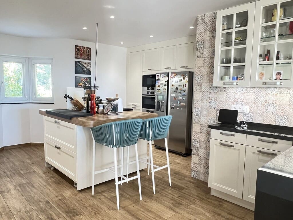 6 bedroom Villa for sale in Mijas with pool - € 2,958,500 (Ref: 9700384)