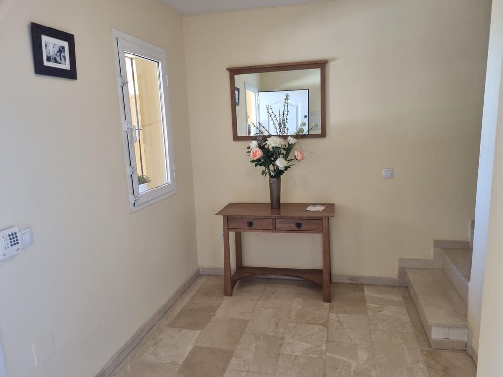 3 bedroom Townhouse for sale in Mijas with pool garage - € 545,000 (Ref: 9772771)