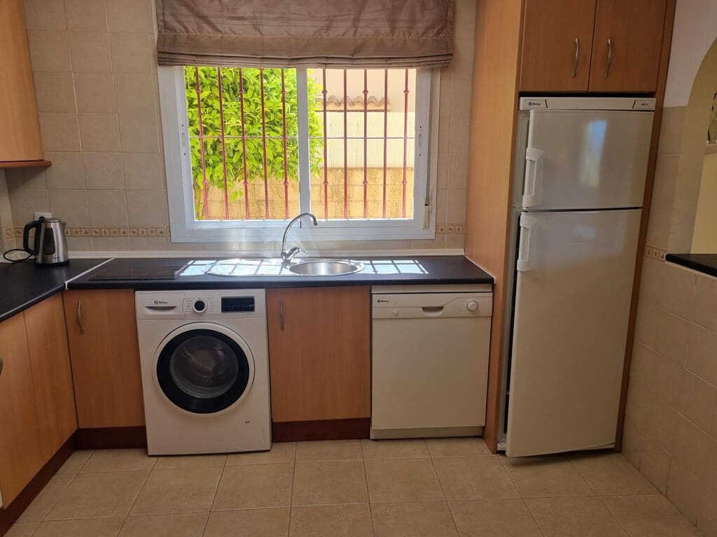 3 bedroom Townhouse for sale in Mijas with pool garage - € 545,000 (Ref: 9772771)