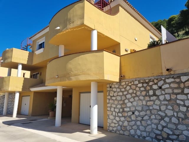 3 chambre Maison de Ville à vendre à Mijas pueblo, Mijas avec piscine garage - 545 000 € (Ref: 9772771)