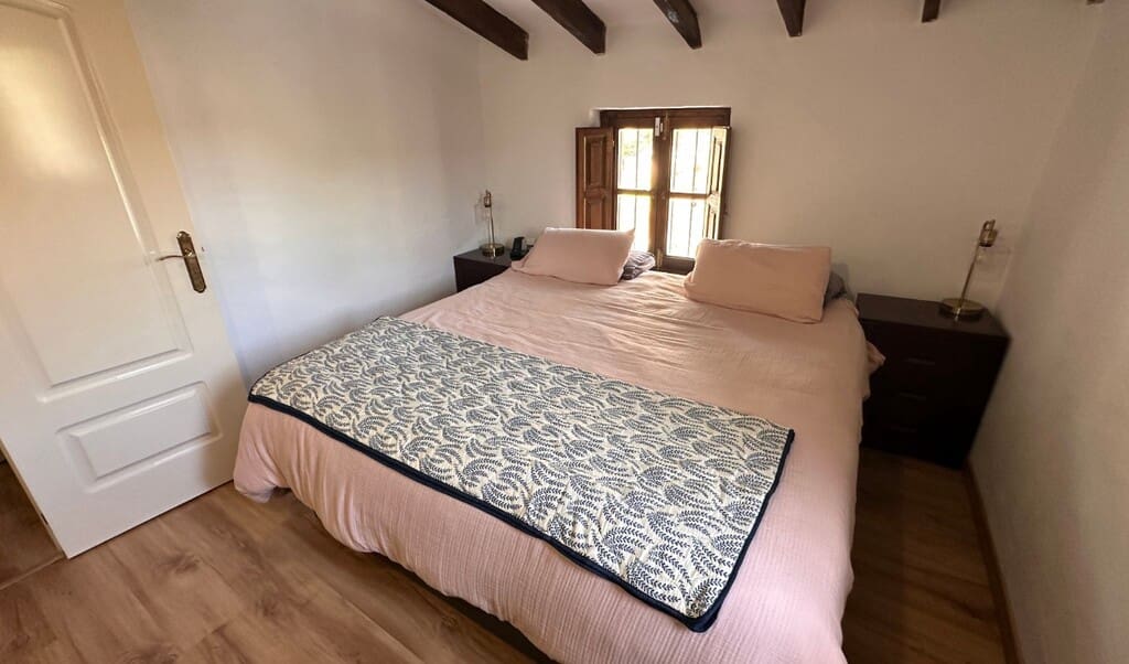 4 chambre Finca/Maison de Campagne à vendre à Almogia avec garage - 420 000 € (Ref: 9788183)