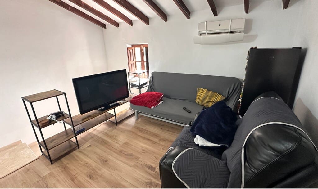 4 chambre Finca/Maison de Campagne à vendre à Almogia avec garage - 420 000 € (Ref: 9788183)