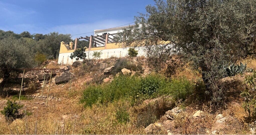 4 chambre Finca/Maison de Campagne à vendre à Almogia avec garage - 420 000 € (Ref: 9788183)