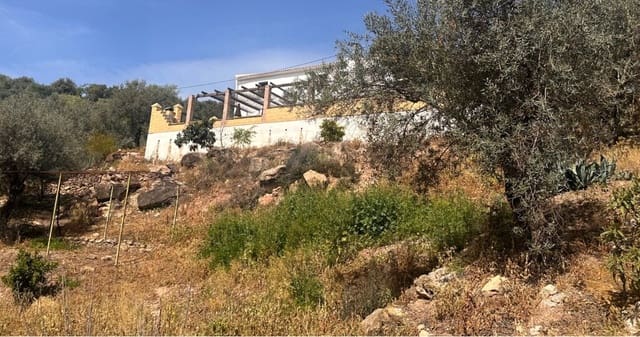 4 chambre Finca/Maison de Campagne à vendre à Almogía avec garage - 420 000 € (Ref: 9788183)