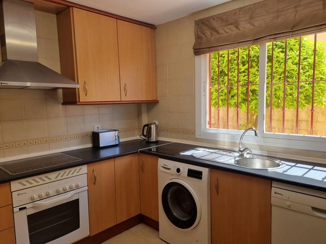 Casa de 3 habitaciones en Mijas pueblo, Mijas en venta con piscina garaje - 545.000 € (Ref: 9828765)