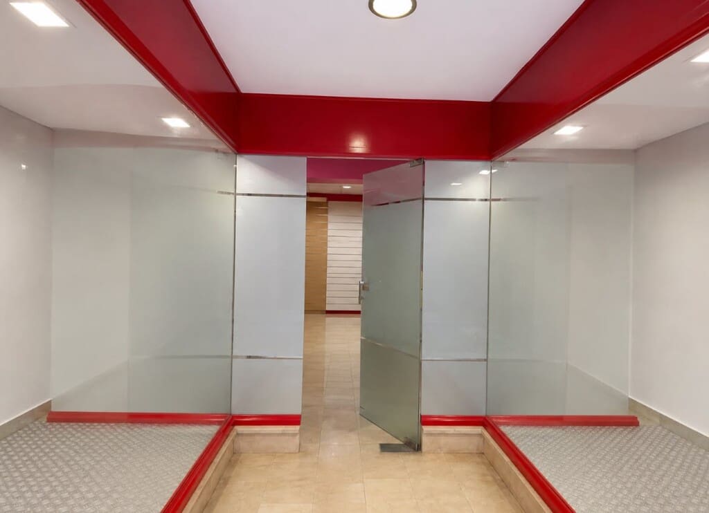 Commercial for sale in Manacor - € 398,000 (Ref: 10035051)