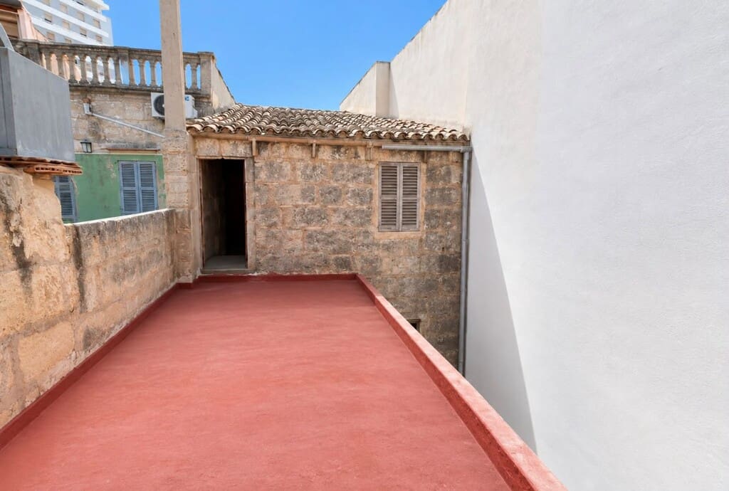 Commercial for sale in Manacor - € 398,000 (Ref: 10035051)