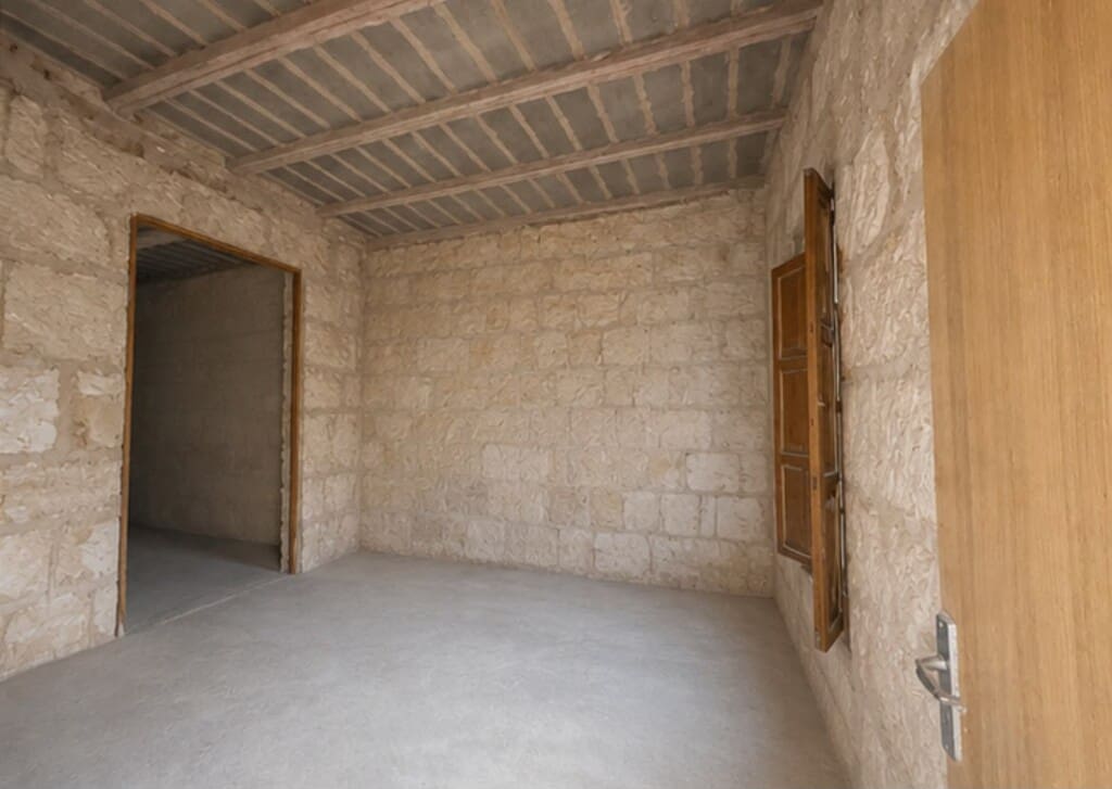 Commercial for sale in Manacor - € 398,000 (Ref: 10035051)