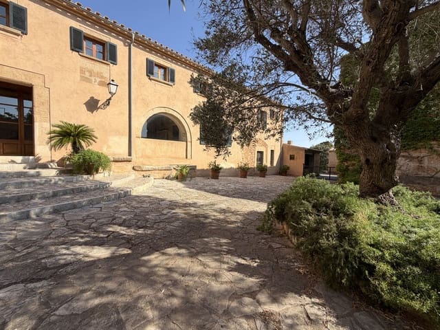 9 slaapkamer Finca/Landhuis te koop in Artà met zwembad - € 6.400.000 (Ref: 10085780)