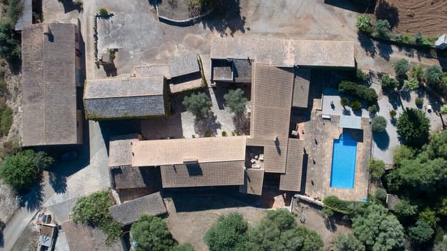 Finca/Casa Rural de 9 habitaciones en Artà en venta con piscina - 6.400.000 € (Ref: 10085780)