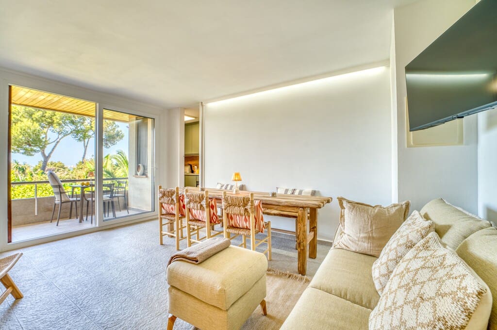1 Zimmer Apartment zu vermieten in Costa de los Pinos mit Pool Garage - 1.400 € (Ref: 10094343)