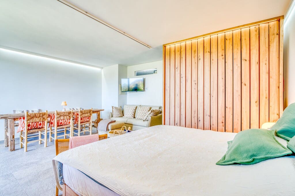 1 Zimmer Apartment zu vermieten in Costa de los Pinos mit Pool Garage - 1.400 € (Ref: 10094343)