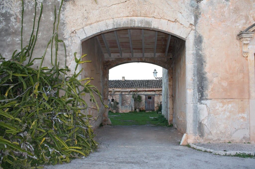 Finca/Casa Rural de 12 habitaciones en Calas de Mallorca en venta - 6.800.000 € (Ref: 10097633)