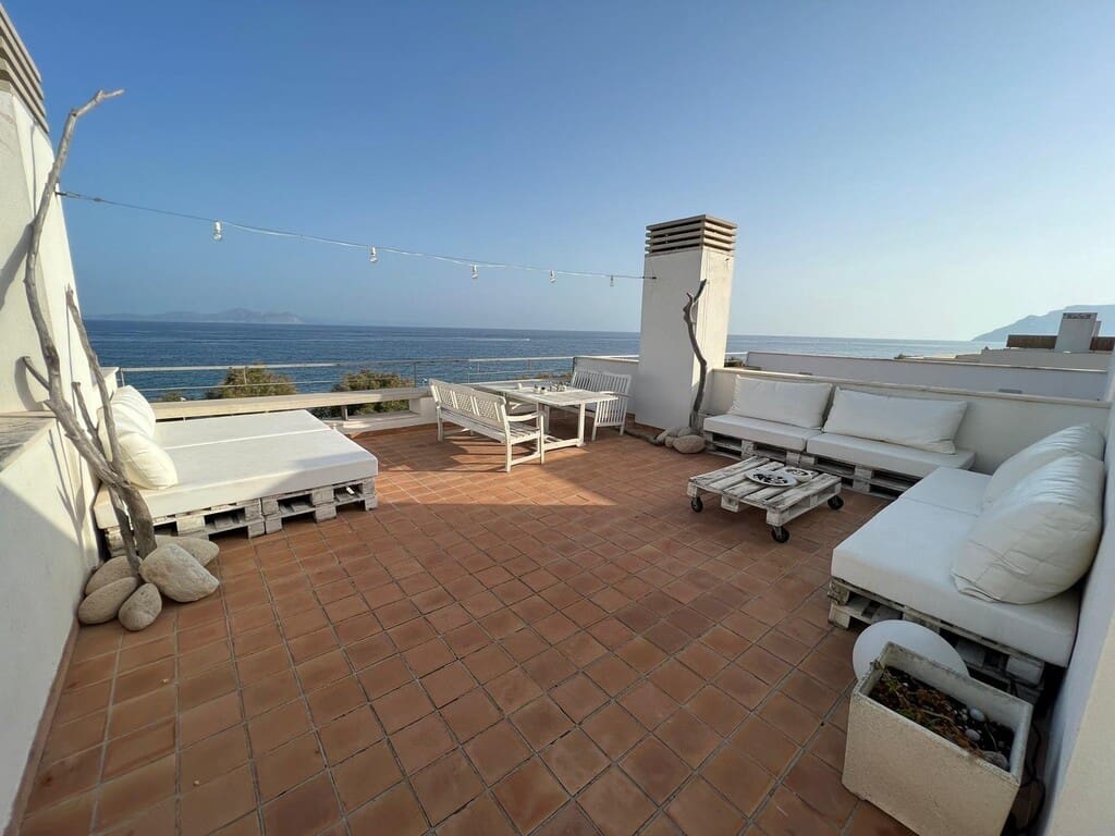 2 bedroom Apartment for rent in Colonia de Sant Pere / Colonia de San Pedro - € 2,000 (Ref: 10099812)