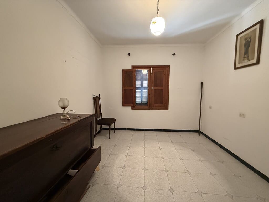 5 slaapkamer Huis te koop in Arta met garage - € 440.000 (Ref: 10154871)