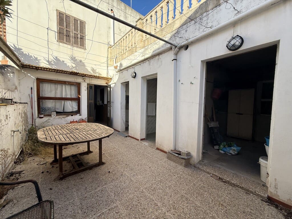 5 slaapkamer Huis te koop in Arta met garage - € 440.000 (Ref: 10154871)