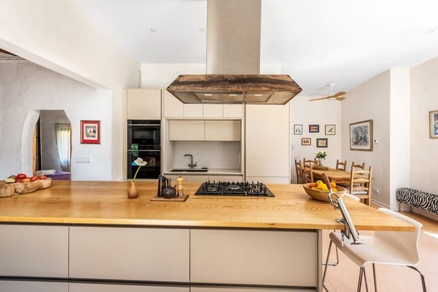 5 sypialnia Finka/Dom wiejski na sprzedaż w Artà z basenem - 2 200 000 € (Ref: 3160009)