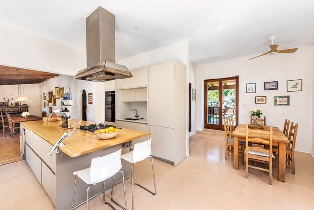 5 sypialnia Finka/Dom wiejski na sprzedaż w Artà z basenem - 2 200 000 € (Ref: 3160009)