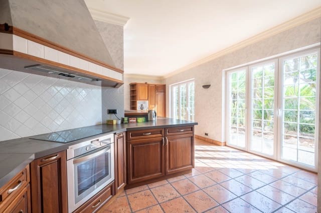 6 chambre Finca/Maison de Campagne à vendre à Santa Margalida avec piscine garage - 4 600 000 € (Ref: 3160015)