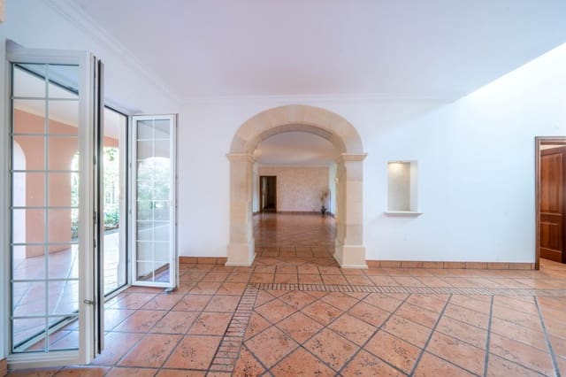 6 chambre Finca/Maison de Campagne à vendre à Santa Margalida avec piscine garage - 4 600 000 € (Ref: 3160015)