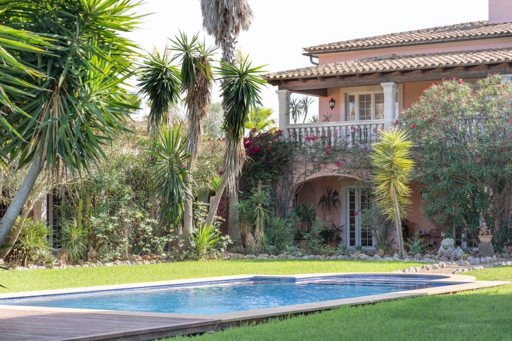 6 chambre Finca/Maison de Campagne à vendre à Santa Margalida avec piscine garage - 4 600 000 € (Ref: 3160015)