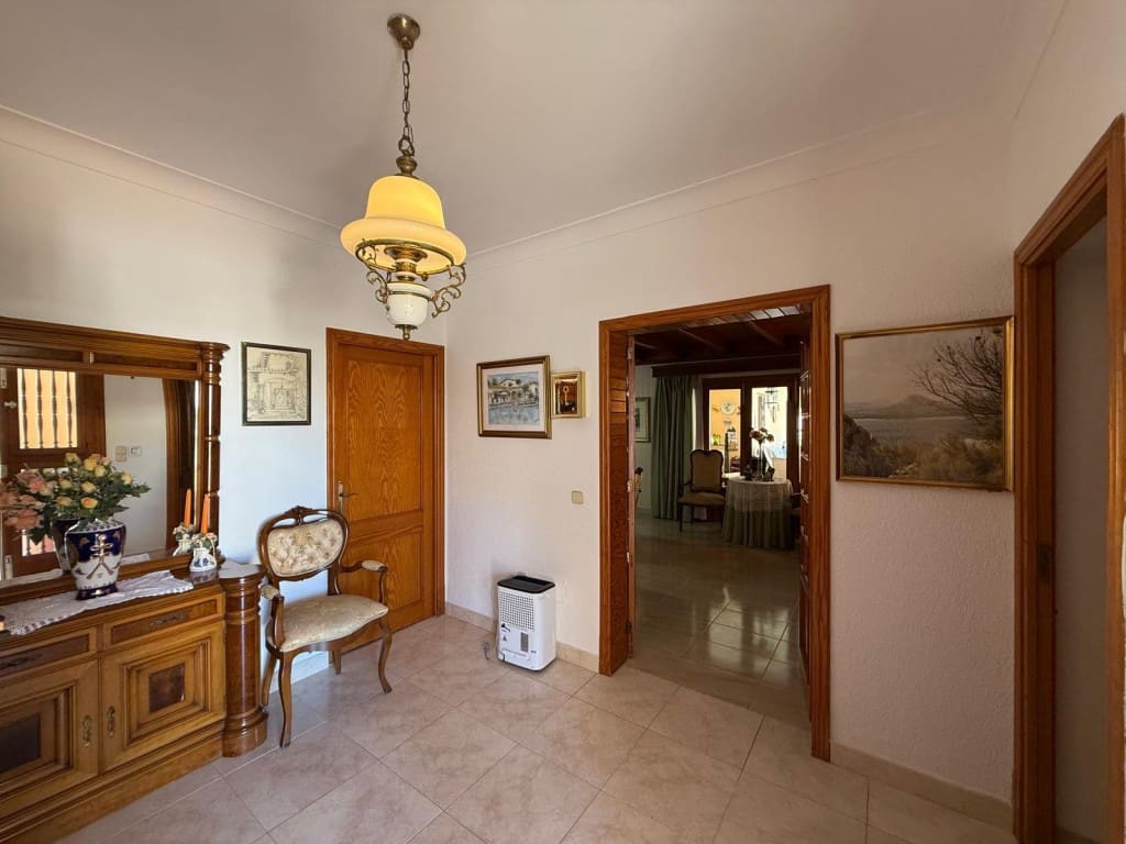 5 sypialnia Willa na sprzedaż w Cala Ratjada z basenem - 870 000 € (Ref: 3756973)