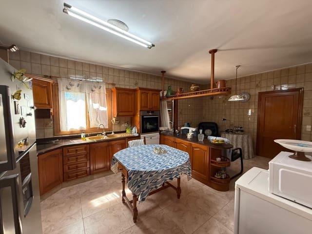 5 soverom Villa til salgs i Cala Ratjada, Capdepera med svømmebasseng - € 870 000 (Ref: 3756973)