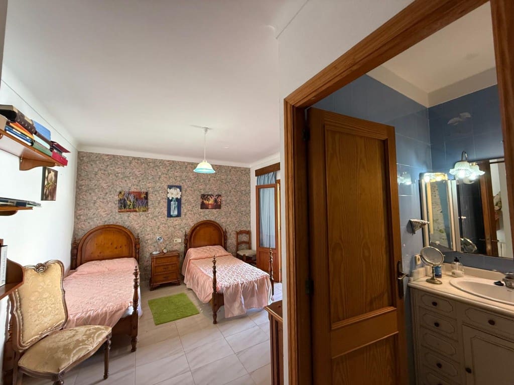 5 sypialnia Willa na sprzedaż w Cala Ratjada z basenem - 870 000 € (Ref: 3756973)