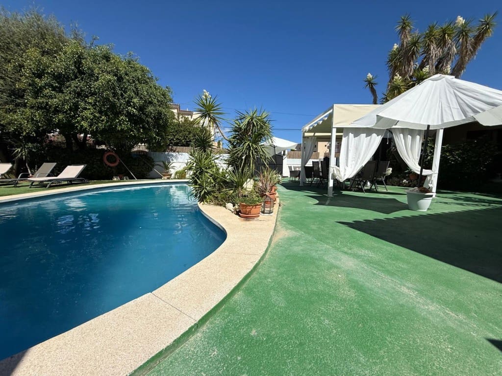 5 sypialnia Willa na sprzedaż w Cala Ratjada z basenem - 870 000 € (Ref: 3756973)