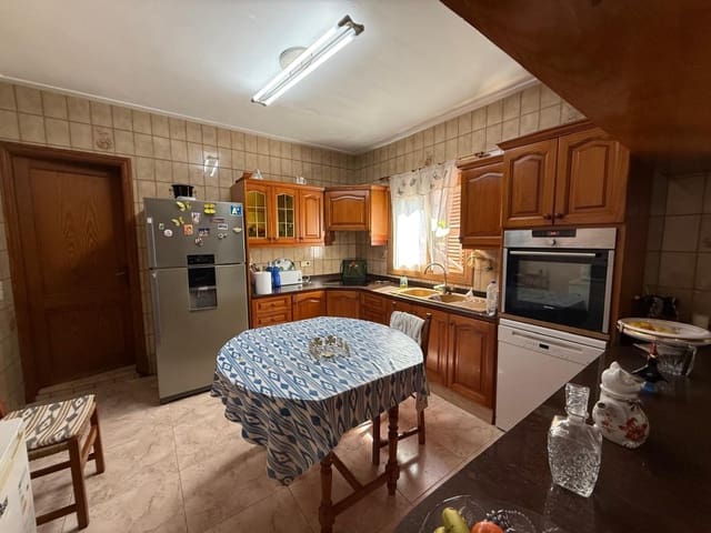 5 soverom Villa til salgs i Cala Ratjada, Capdepera med svømmebasseng - € 870 000 (Ref: 3756973)