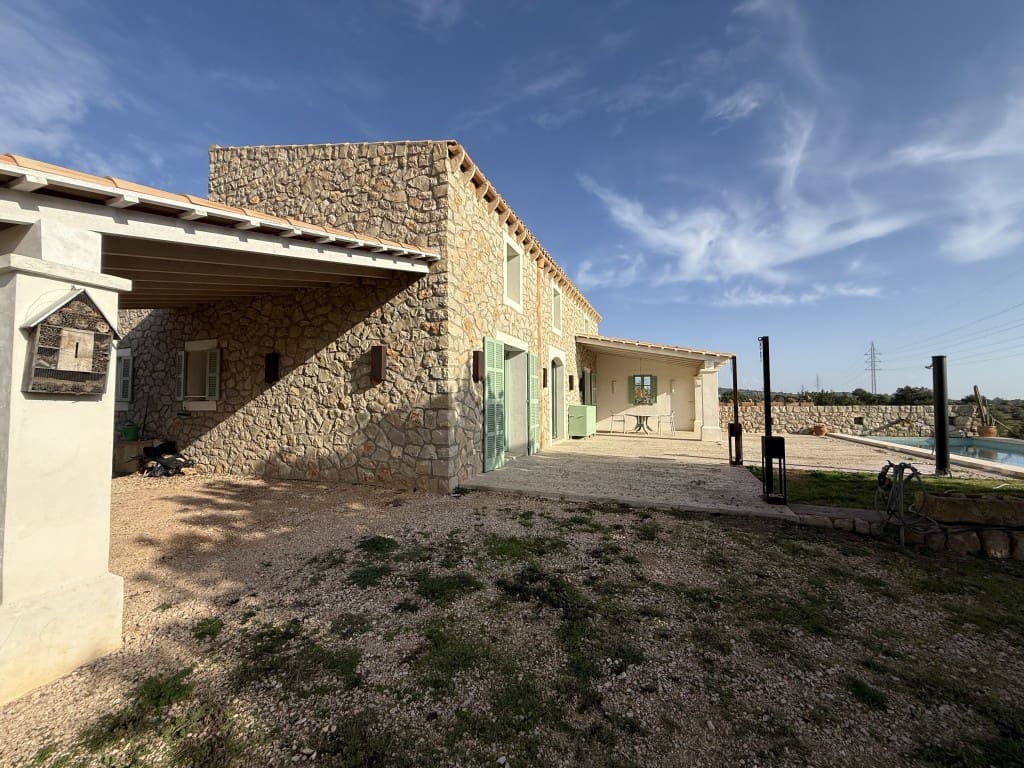 Finca/Casa Rural de 3 habitaciones en Son Carrio en alquiler con piscina - 3.500 € (Ref: 3756987)