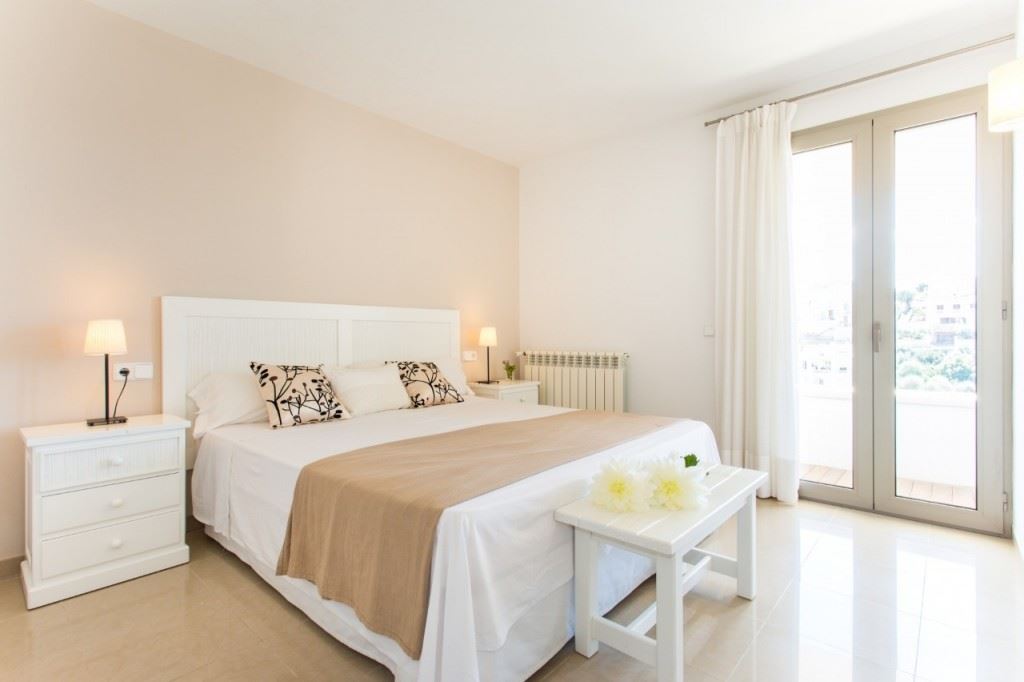 3 camera da letto Attico da affittare in Cala Mandia con piscina - 2.750 € (Rif: 3756990)