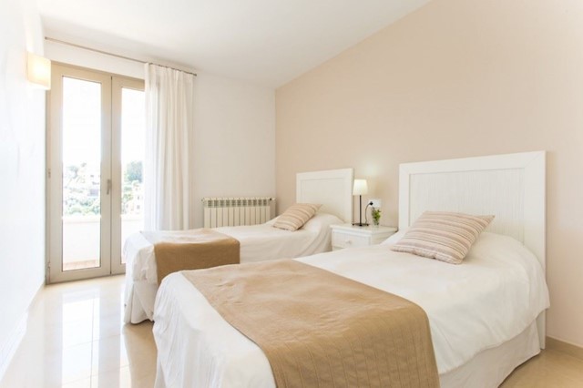 Penthouse de 3 chambres à louer à Cala Mandia, Manacor avec piscine - 2 750 € (Ref: 3756990)