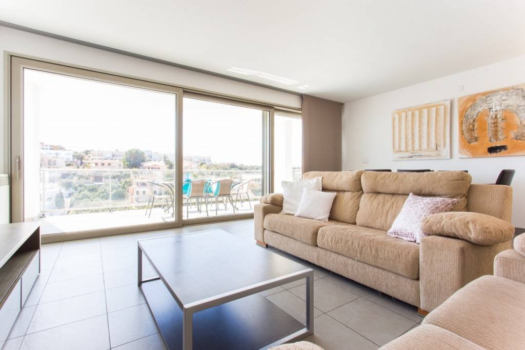 3 camera da letto Attico da affittare in Cala Mandia con piscina - 2.750 € (Rif: 3756990)