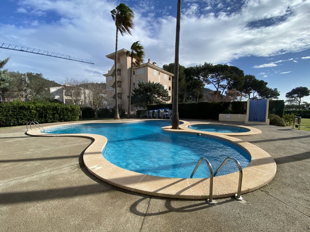 2 slaapkamer Appartement te huur in Canyamel met zwembad - € 1.300 (Ref: 5979551)