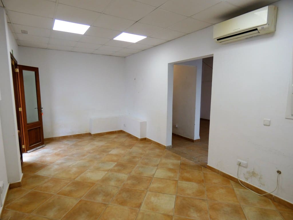 Empresa para arrendar em Arta - 750 € (Ref: 6029946)