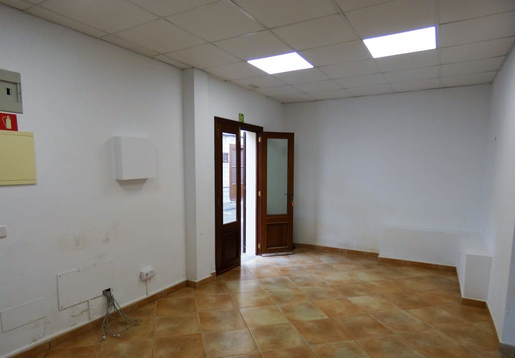 Empresa para arrendar em Arta - 750 € (Ref: 6029946)