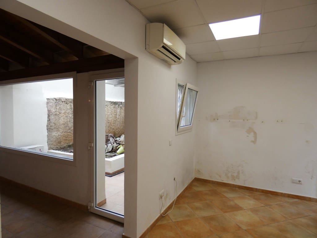 Empresa para arrendar em Arta - 750 € (Ref: 6029946)
