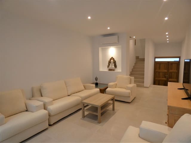 3 bedroom Townhouse for rent in Capdepera - € 1,700 (Ref: 6119698)