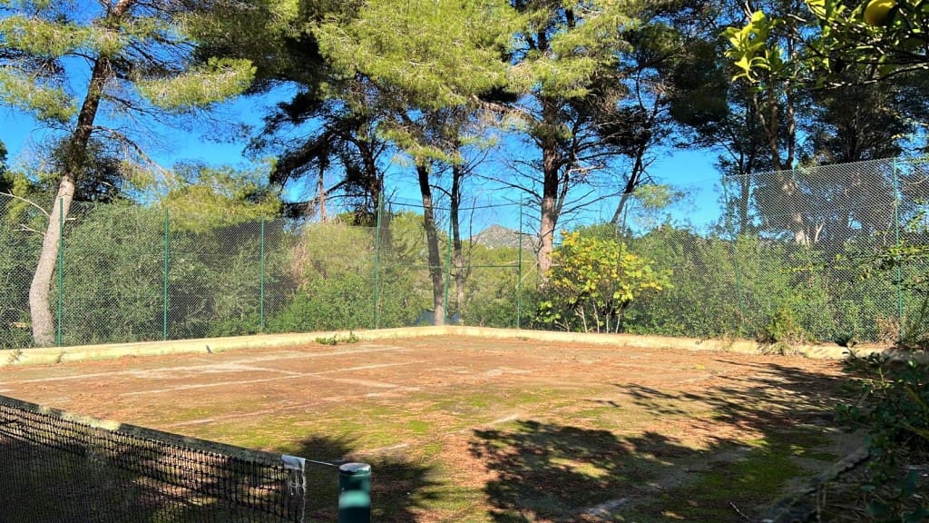 6 bedroom Villa for sale in Canyamel - € 1,250,000 (Ref: 6480616)