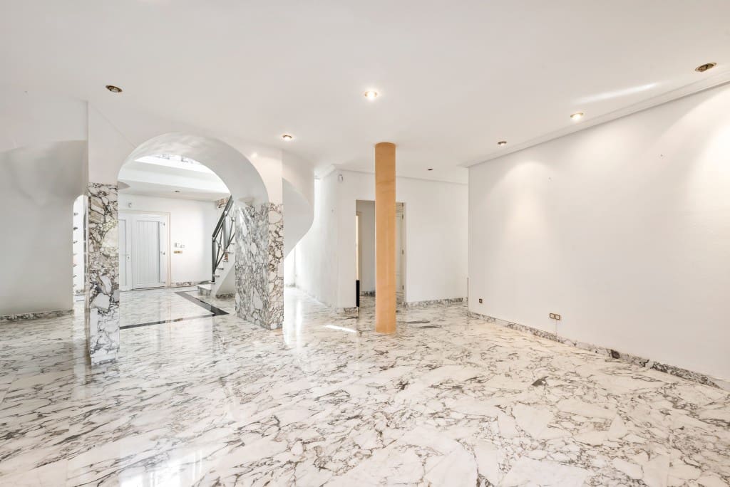 6 bedroom Villa for sale in Canyamel - € 1,250,000 (Ref: 6480616)