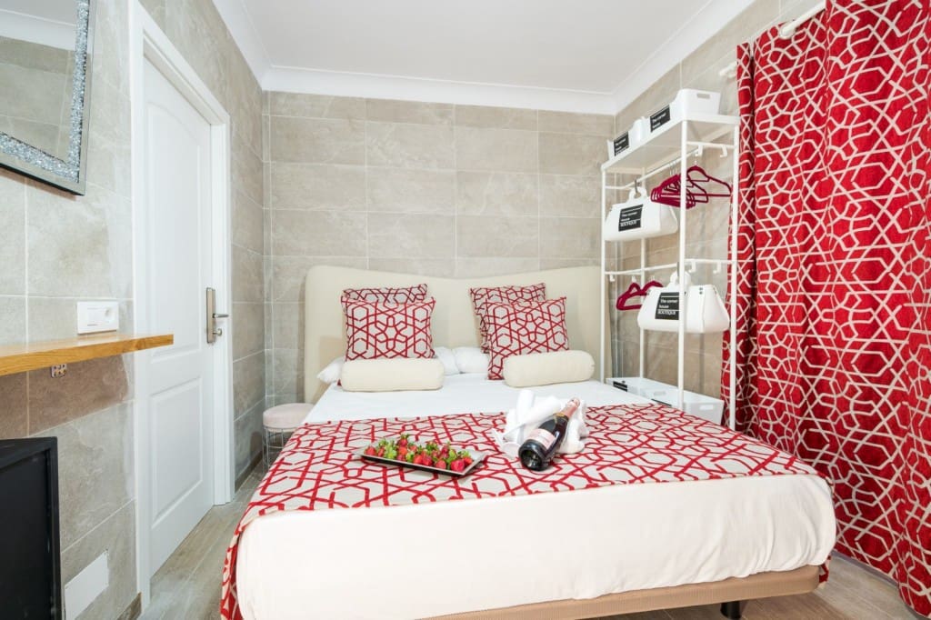 23 soveværelse Erhverv til salg i Cala Ratjada - € 2.092.000 (Ref: 6990568)