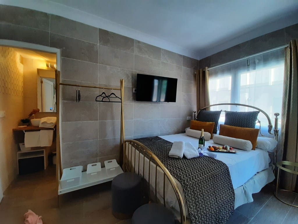 23 soveværelse Erhverv til salg i Cala Ratjada - € 2.092.000 (Ref: 6990568)