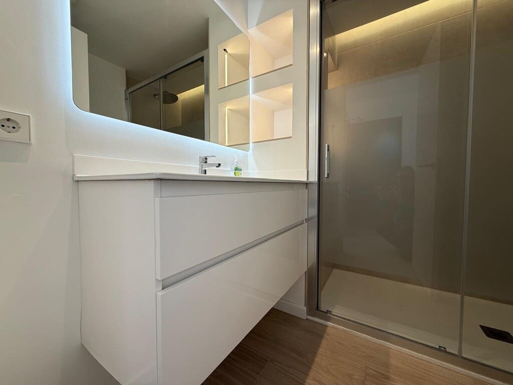 1 quarto Apartamento para arrendar em Cala Millor com piscina - 1 800 € (Ref: 7146043)